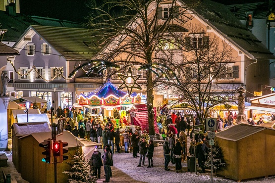 Marktoberdorfer Weihnachtsmarkt | © Benedikt Siegert