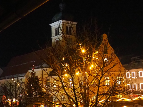 Marktoberdorfer Weihnachtsmarkt | © Carolin Beylschmidt