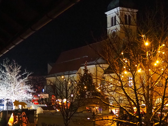 Marktoberdorfer Weihnachtsmarkt | © Carolin Beylschmidt