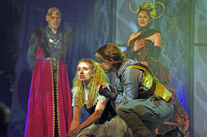 Shakespeares HAMLET | © Opernwerkstatt am Rhein - Sascha von Donat